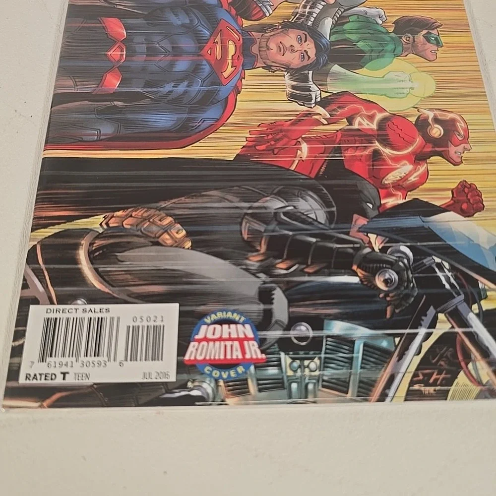 Justice League #50 cover‎ B